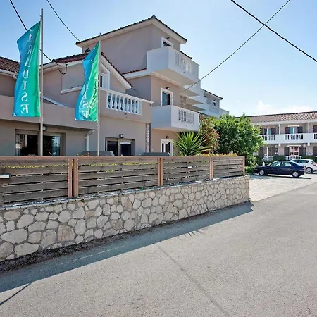 Apartment Paradise Superior 2 *